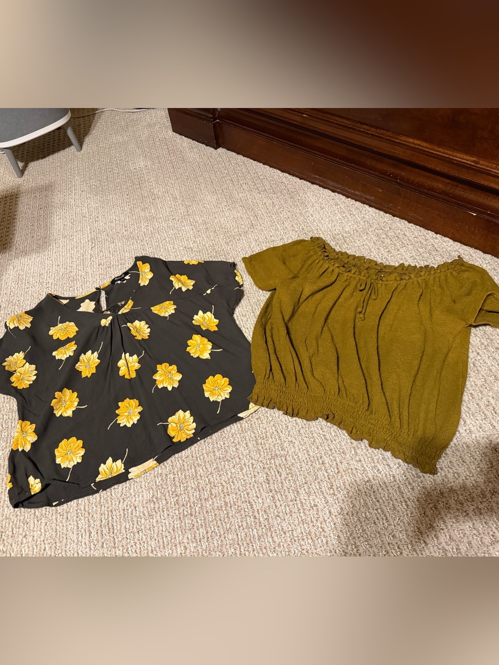 Women’s Madewell lot of 2 blouses green yellow floral print & mustard top XS